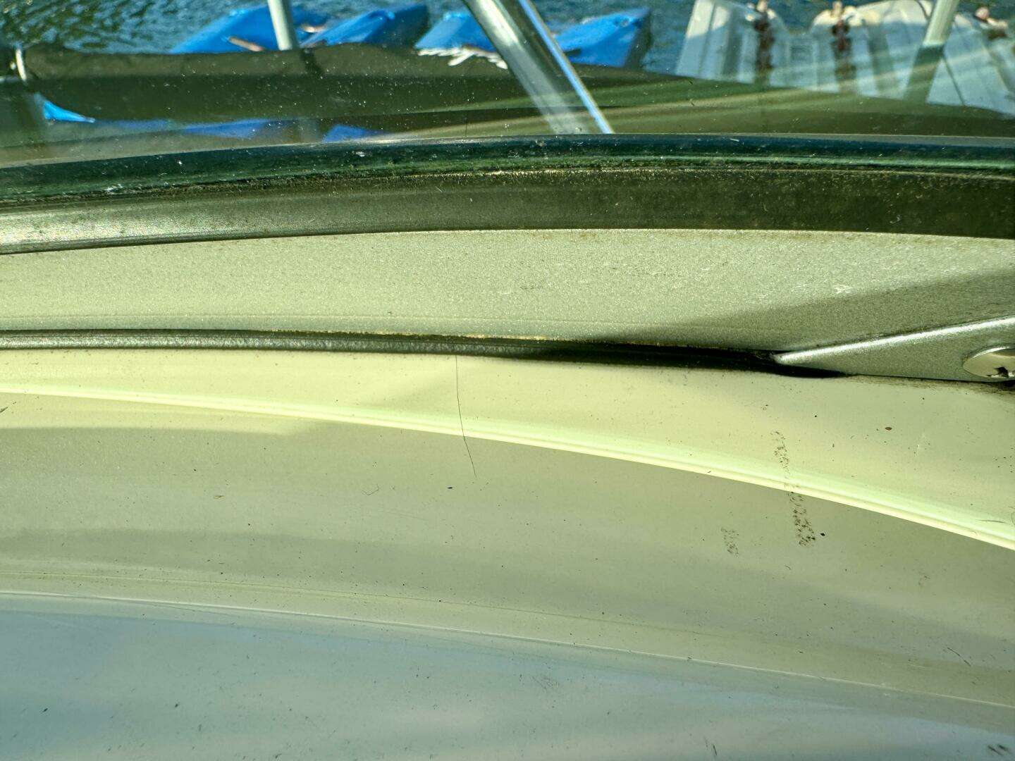2004 Rinker 342 Fiesta Vee - Image 211
