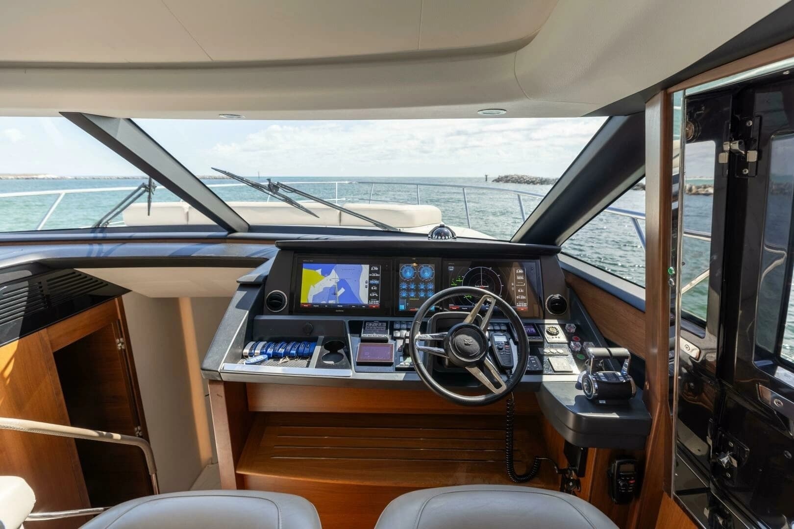 2019 Princess S65 - Image 22