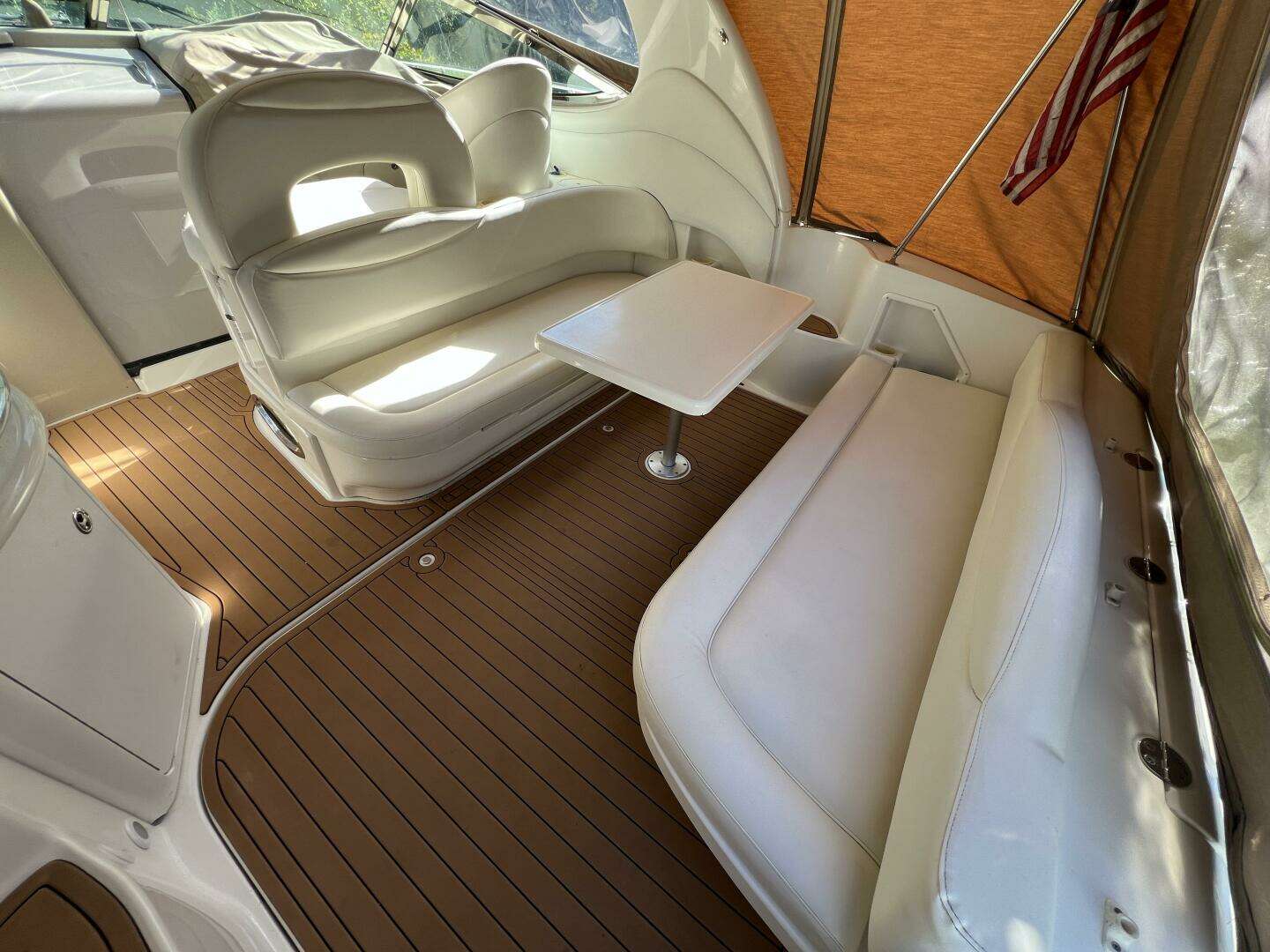 2002 Sea Ray 360 Sundancer - Image 4