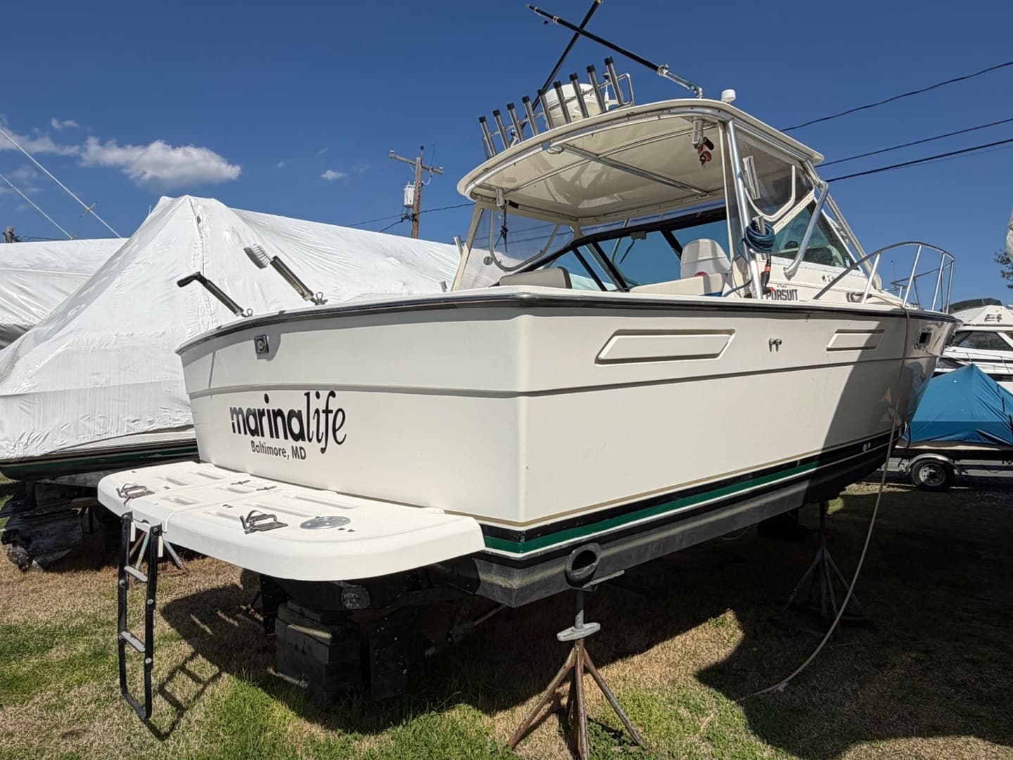1997 Pursuit 3100 Express - Image 3