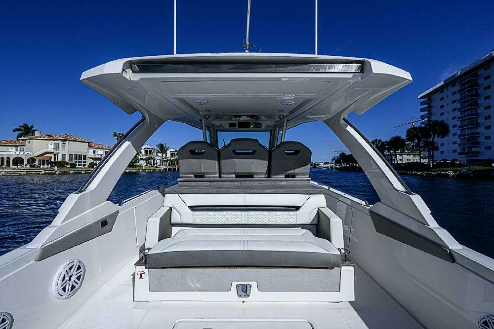 2023 Tiara Yachts 34LS - Image 49