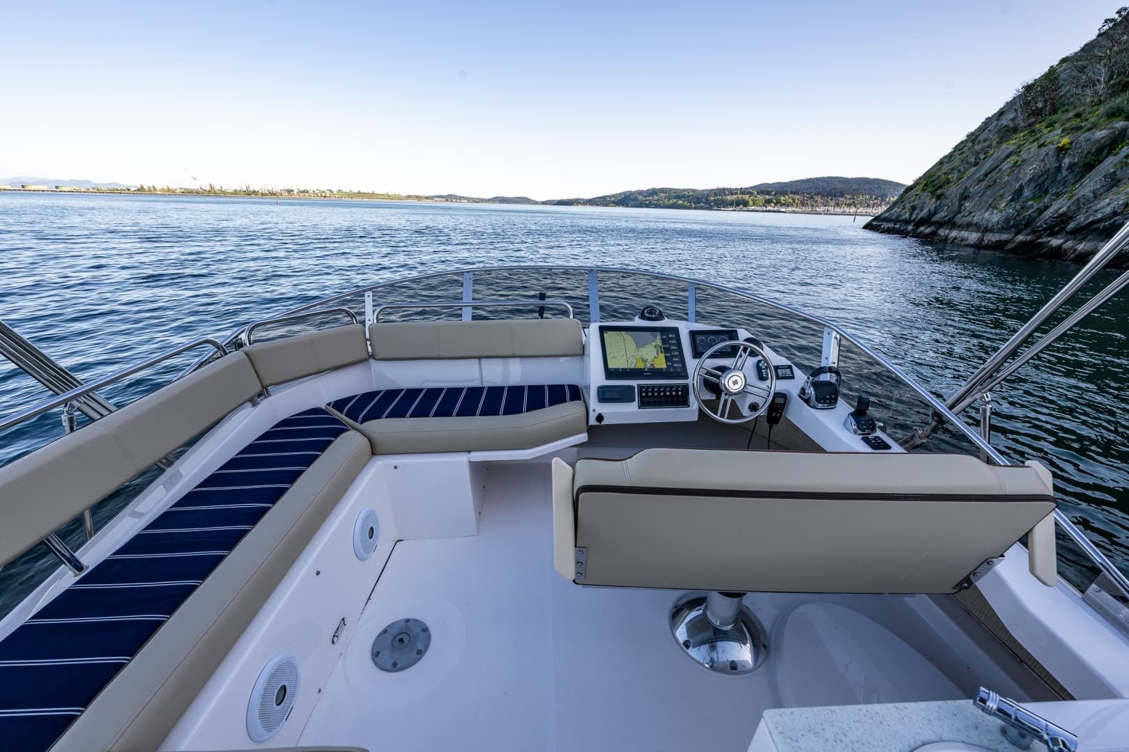 2020 Ranger Tugs R-41 CB - Image 41