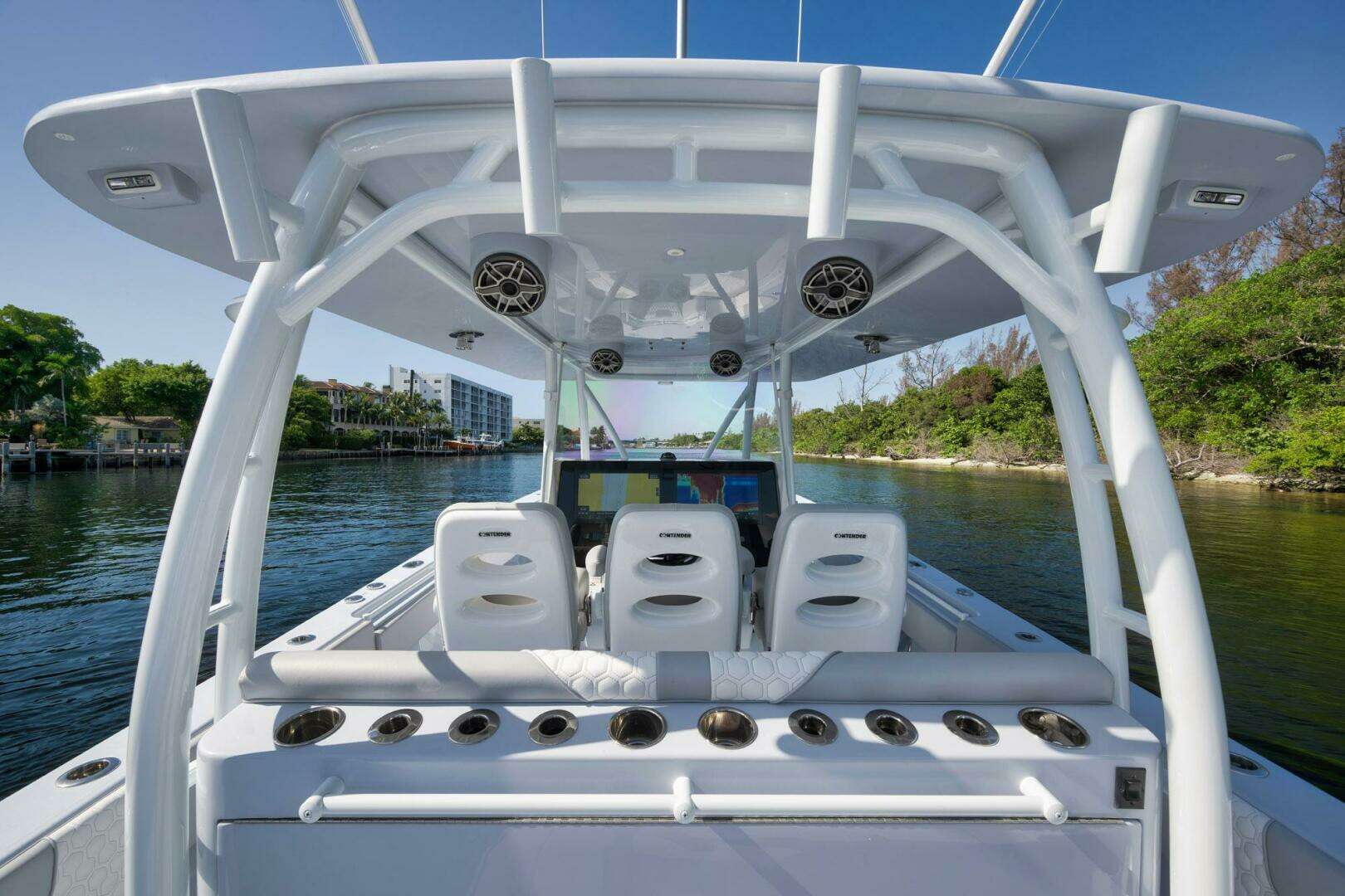 2025 Contender 44ST - Image 24