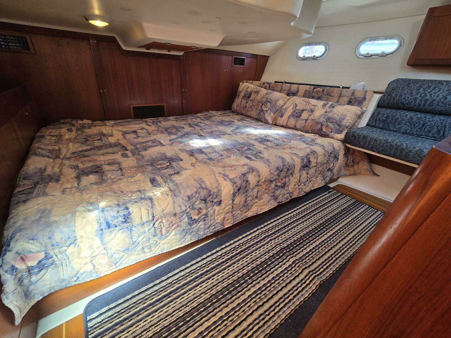 1998 Hunter 410 - Image 51