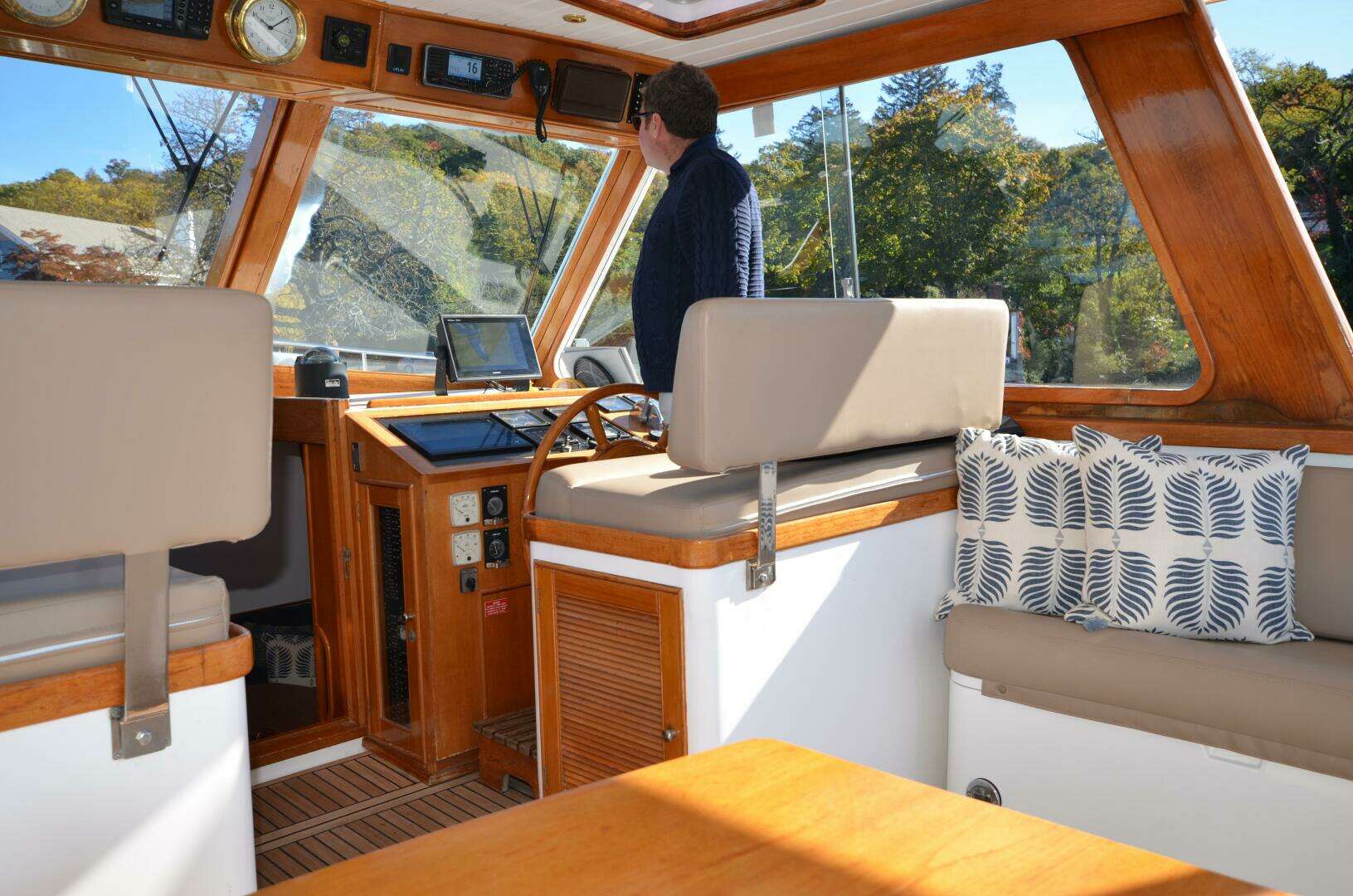 2000 Grand Banks Eastbay HX - Image 24