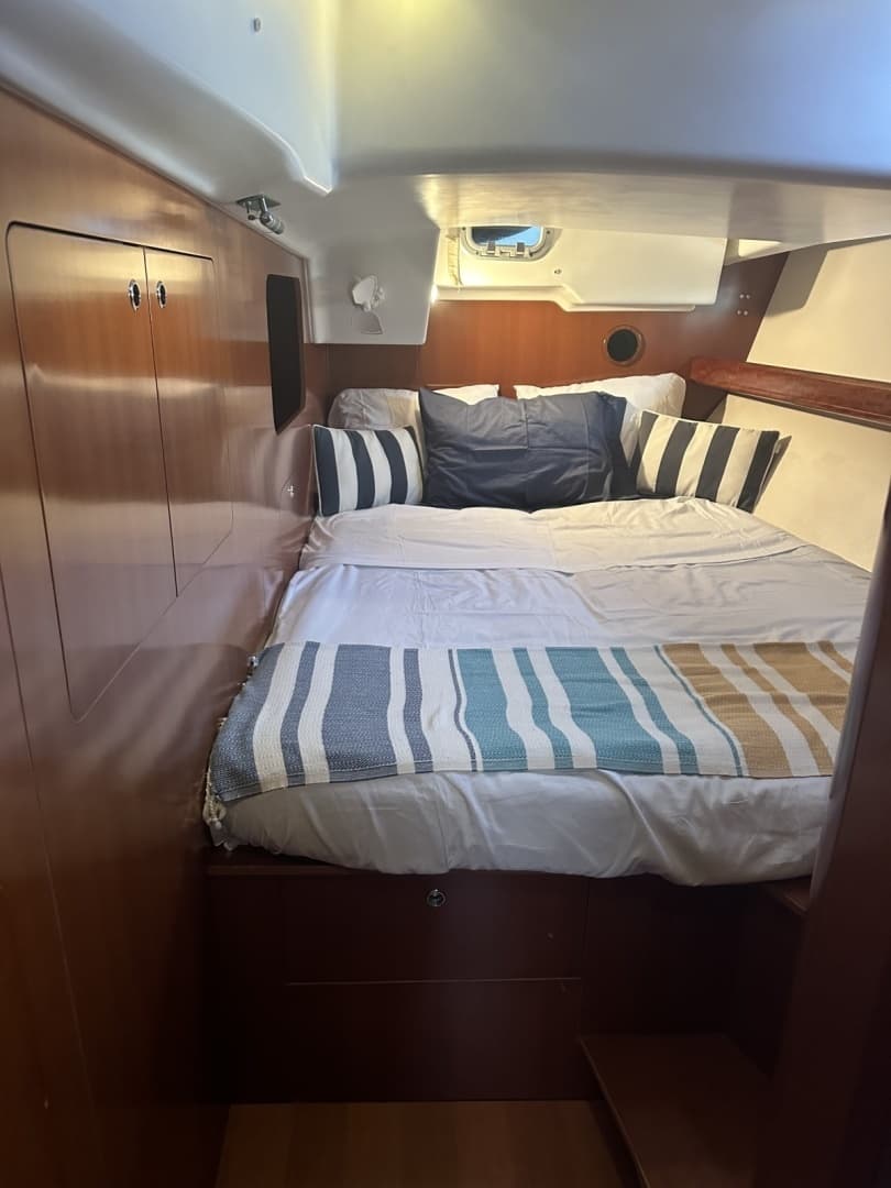 2006 Beneteau 523 - Image 5