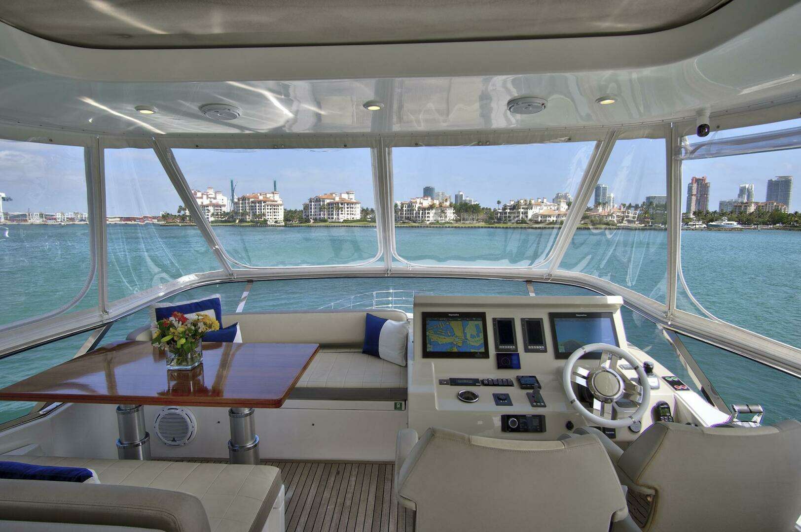 2017 Azimut 72 Flybridge - Image 15