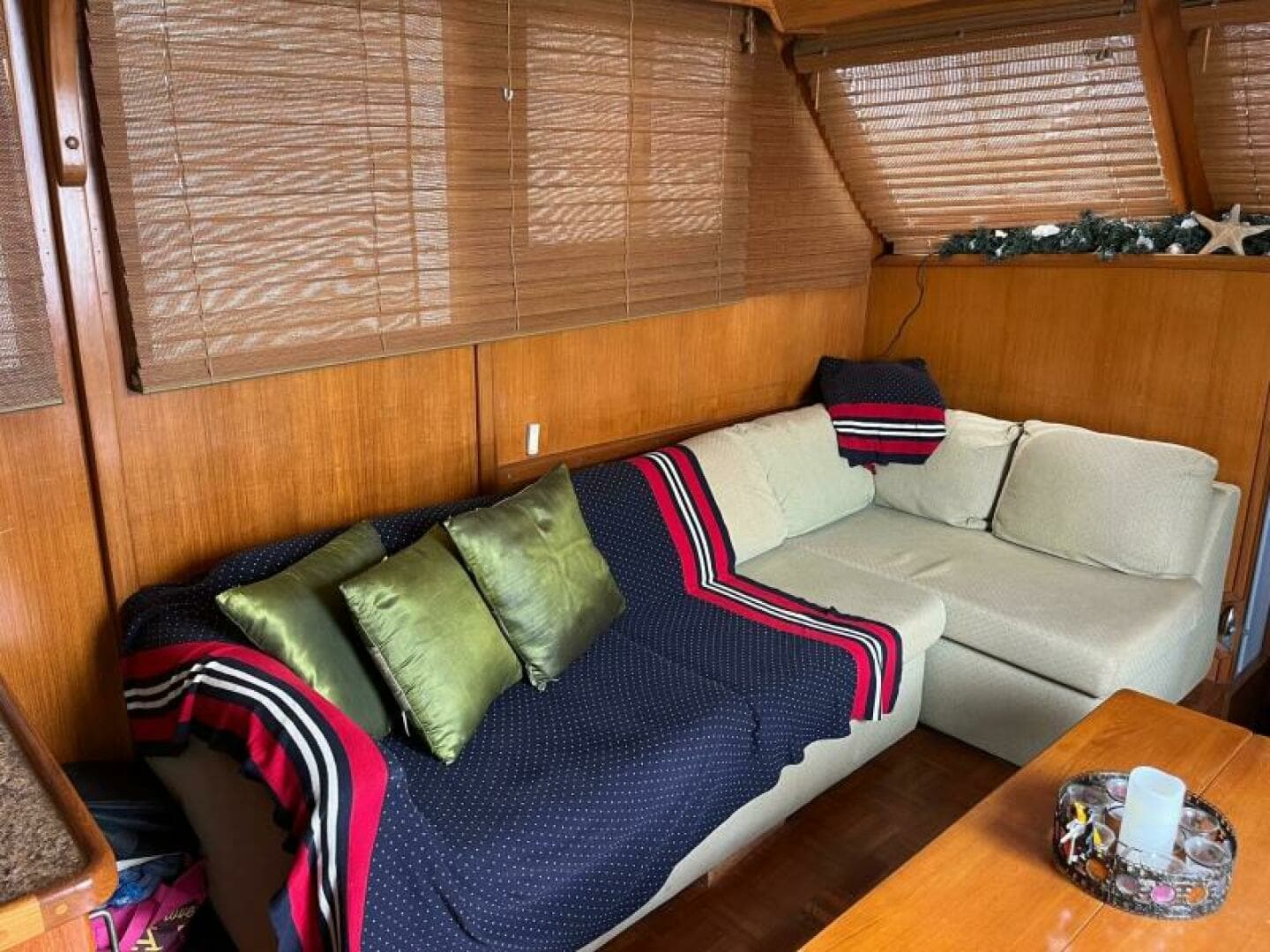 1988 CHB 46 Motor Yacht - Image 2