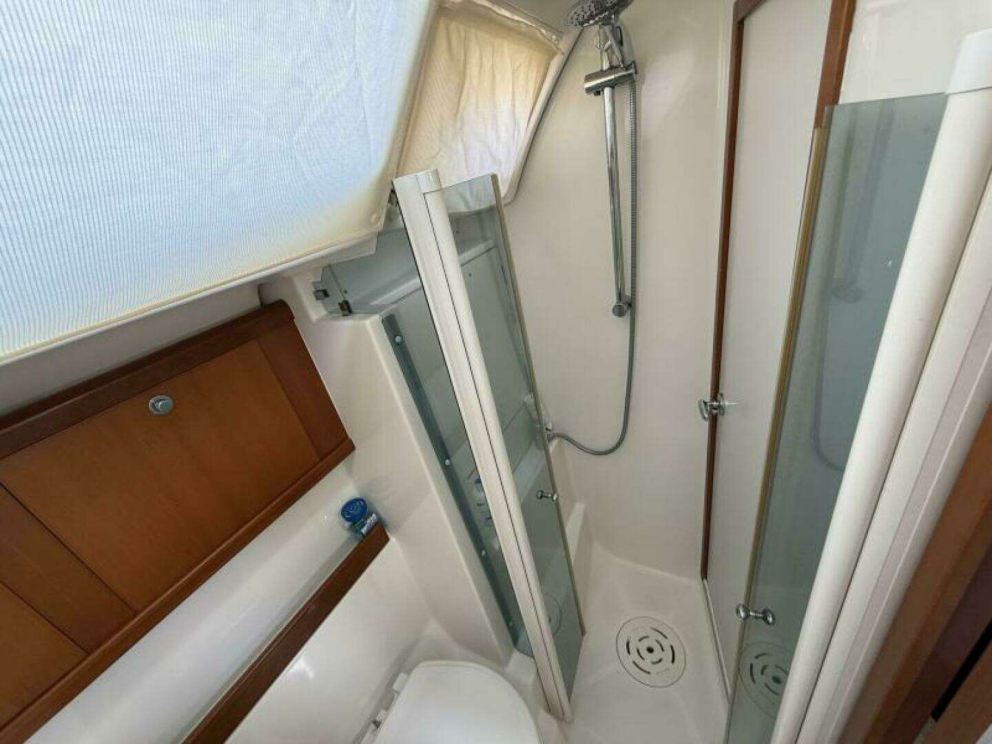2007 Beneteau 49 - Image 20