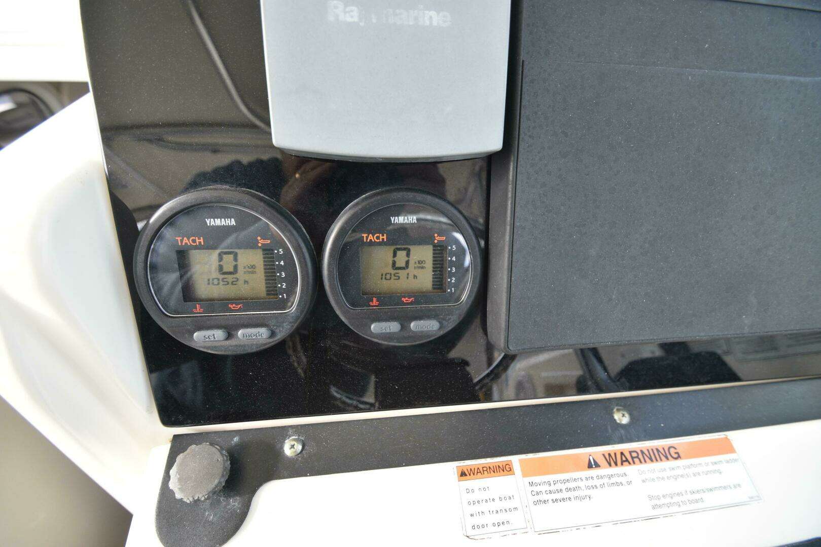 2005 Pursuit 3070 Offshore Express - Image 18