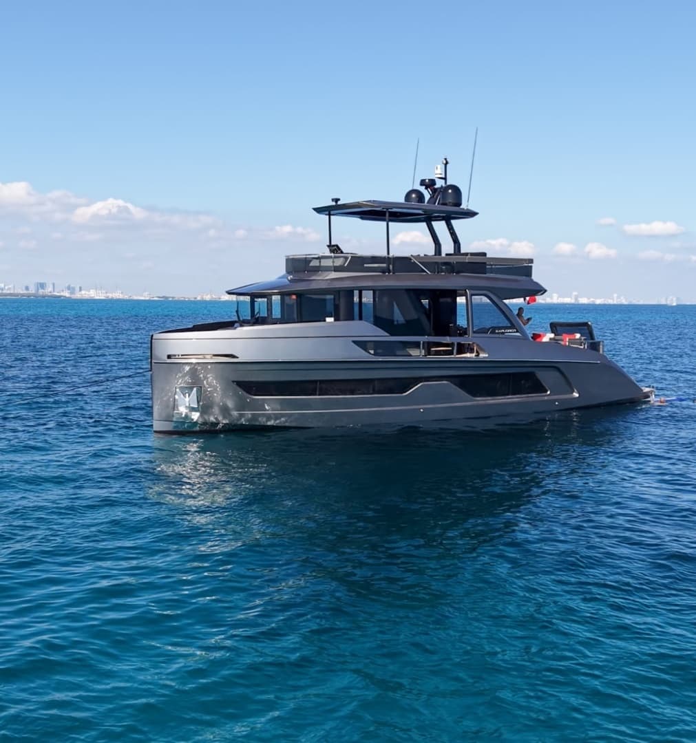 2024 Explorer EX62 - Image 2
