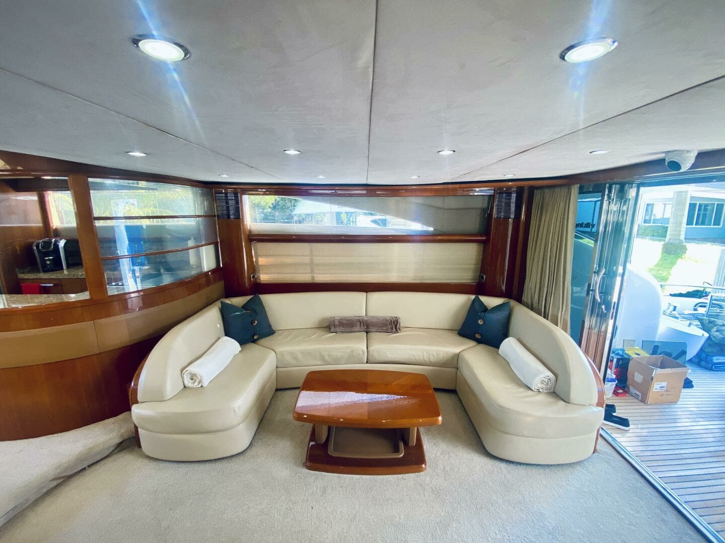 2006 Viking Princess Sport Cruiser - Image 6