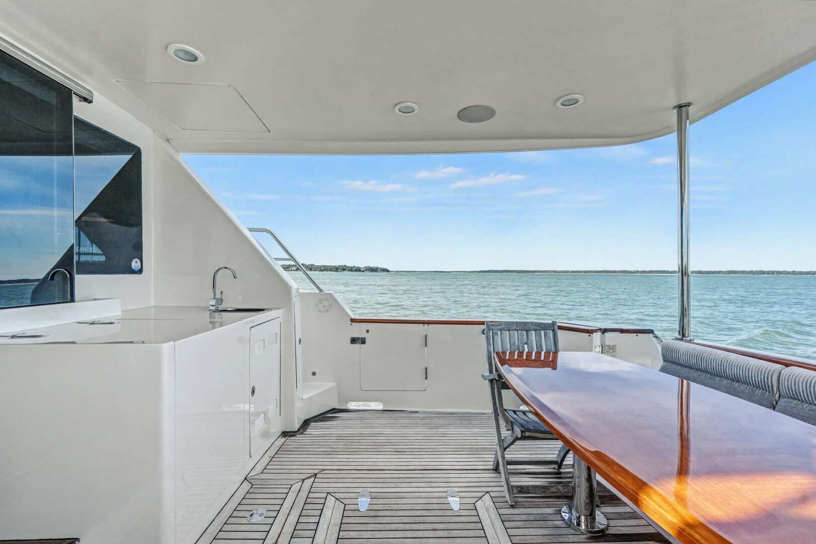 2013 Ocean Alexander 65 PILOTHOUSE - Image 10