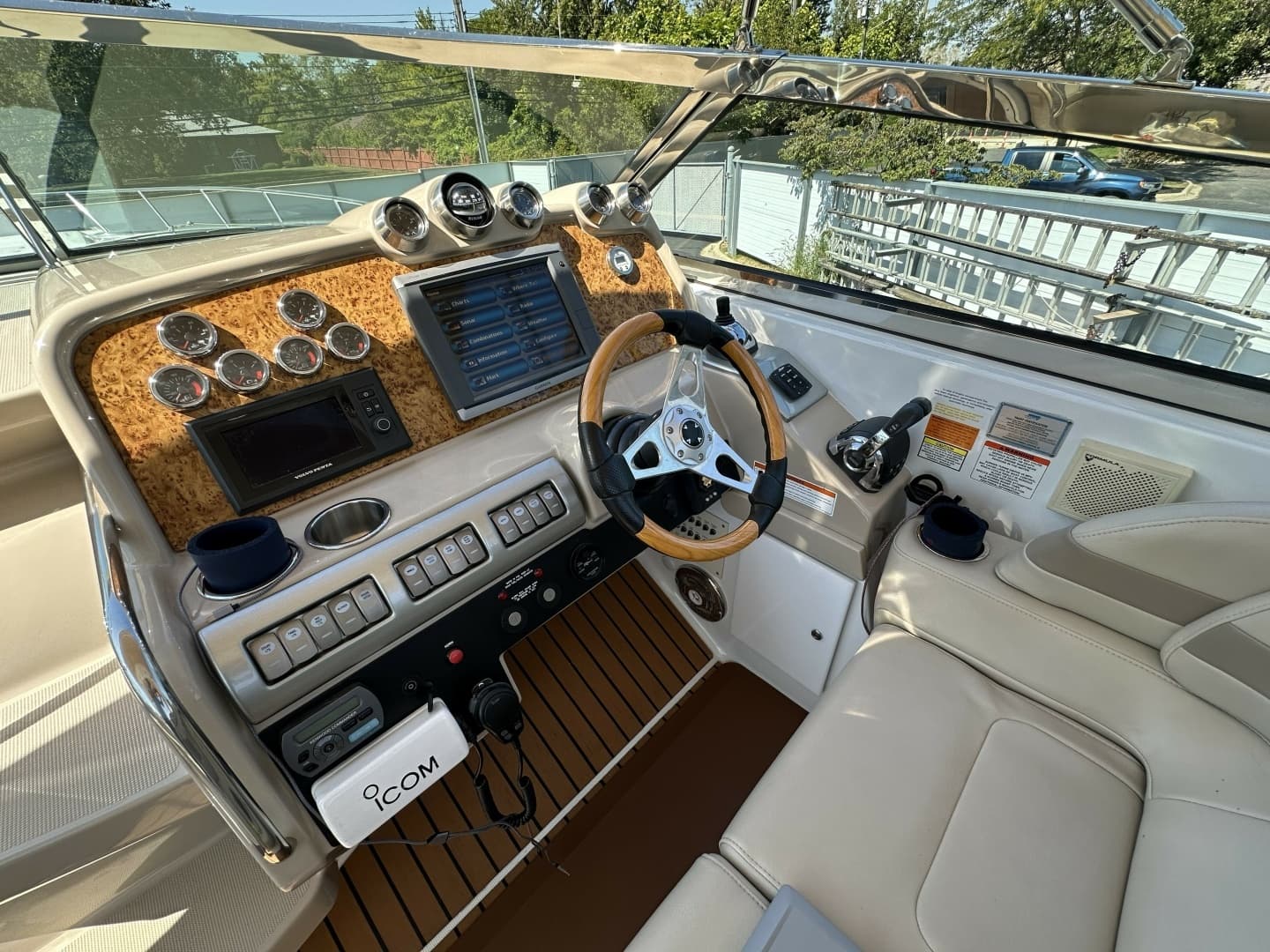 2011 Formula 400 Super Sport - Image 2