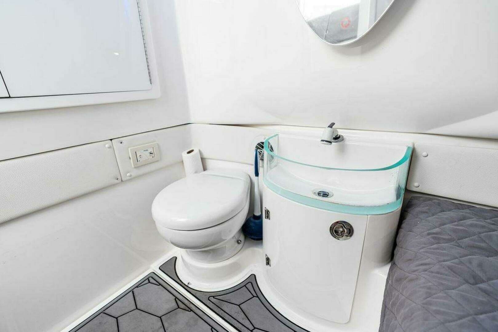 2021 Fountain 39 NX - Image 22