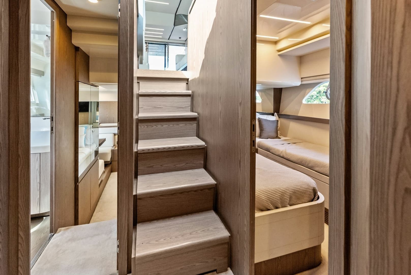 2018 Ferretti Yachts 800 - Image 52