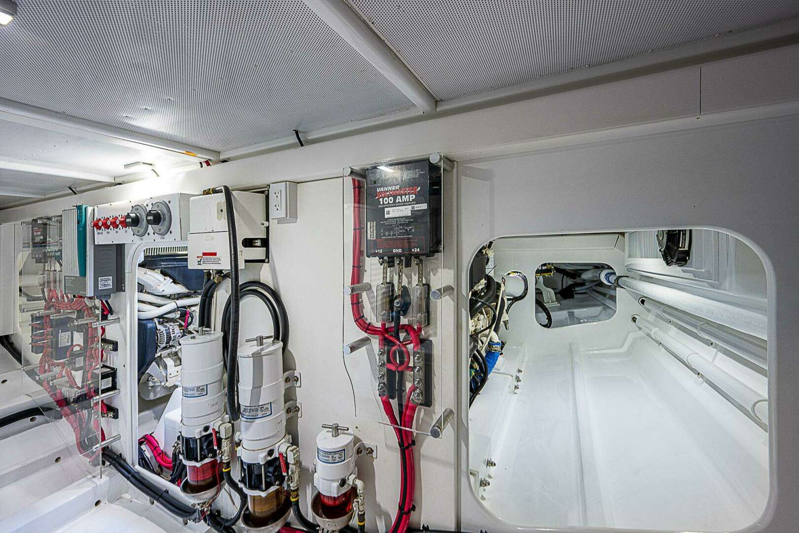 2022 Maverick 50 Sport Yacht - Image 26