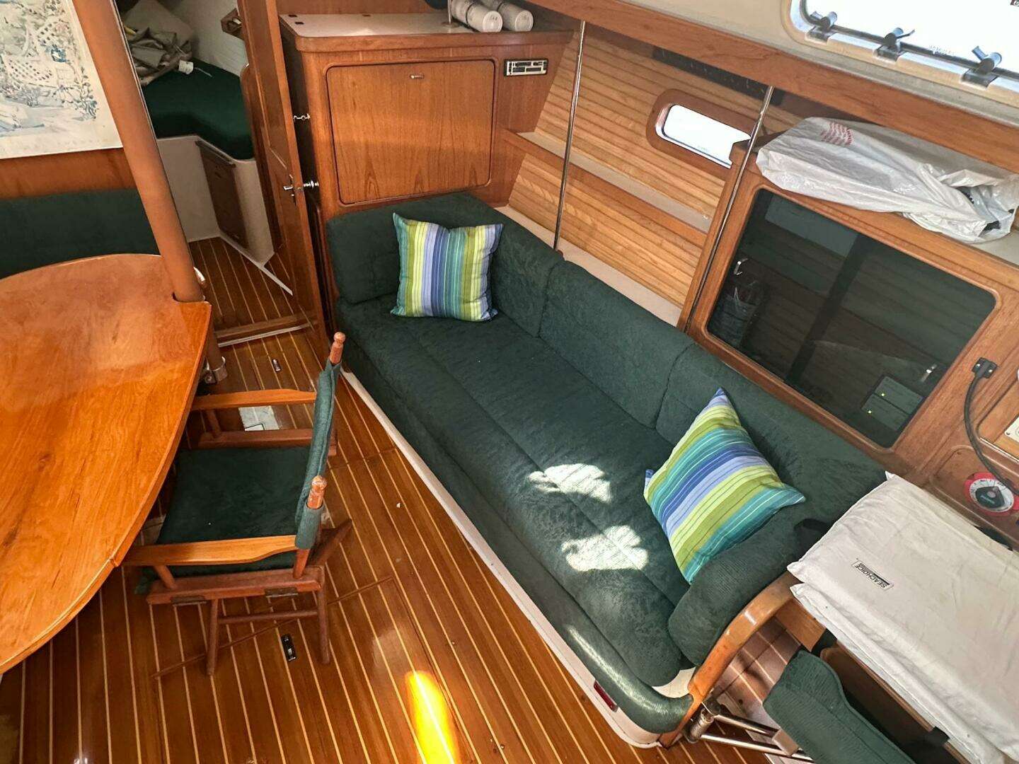 1997 Catalina Morgan 38 - Image 26