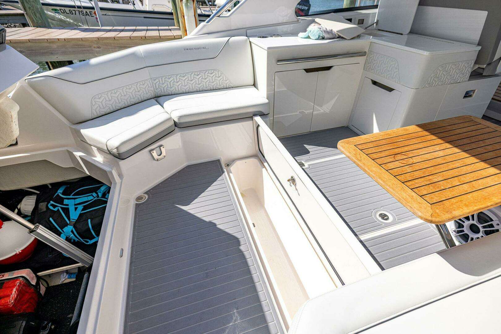 2022 Regal LX 36 - Image 47