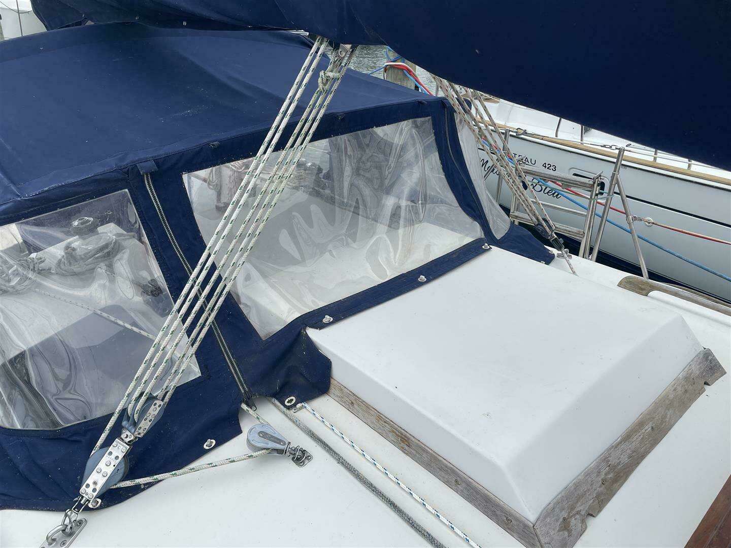 1989 Bayfield 36 Cutter - Image 13