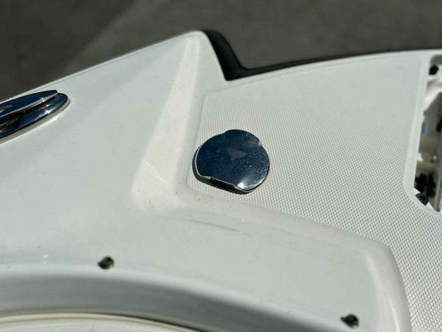 2014 Chaparral 244 Sunesta - Image 45