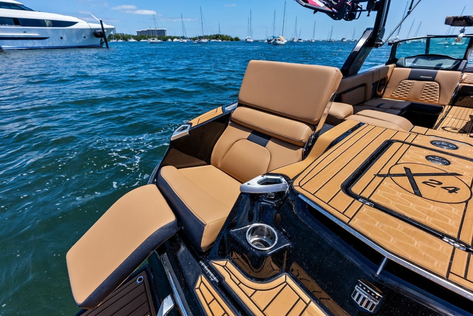 2024 Mastercraft X24 - Image 33