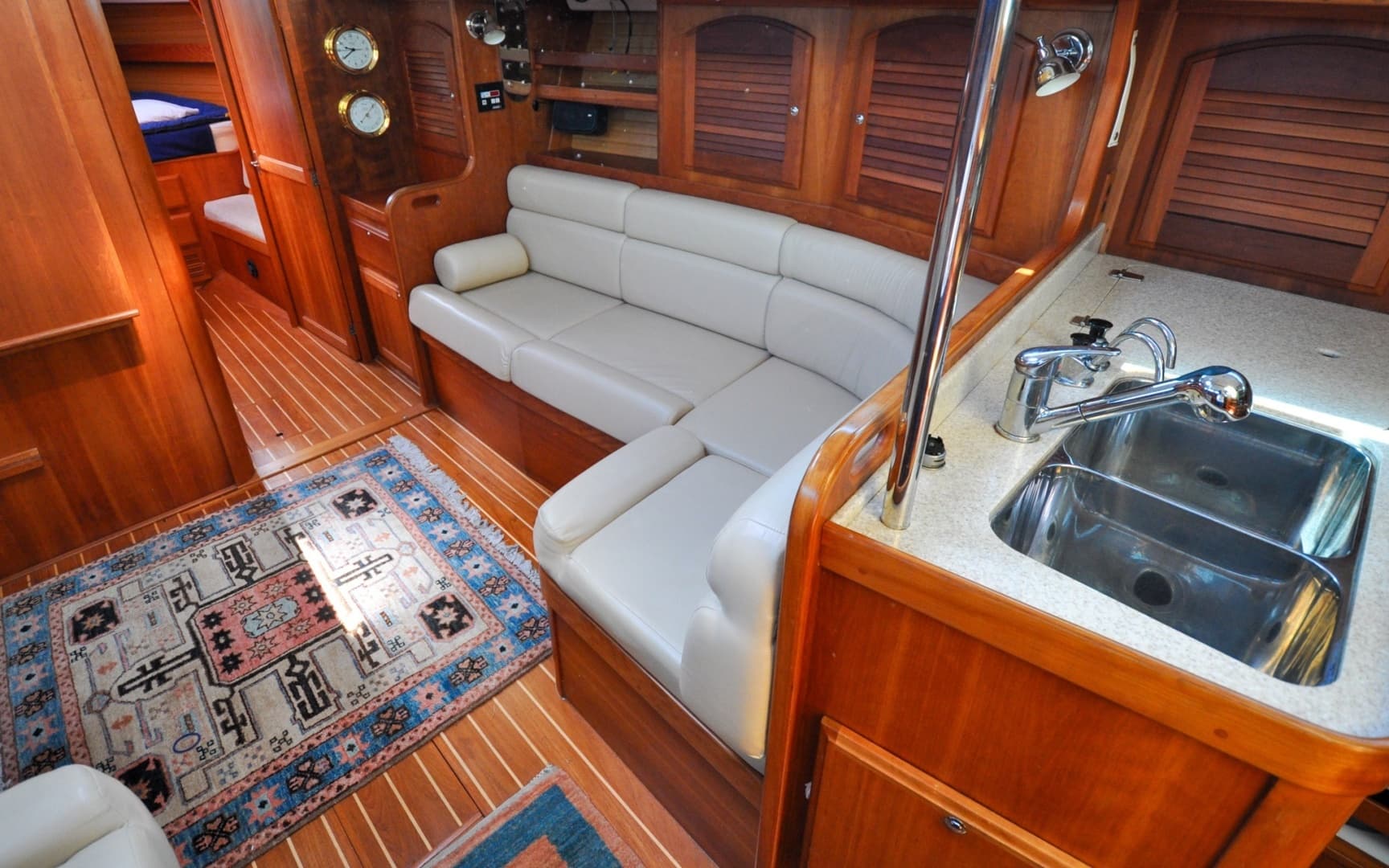 2004 Sabre 426 - Image 56
