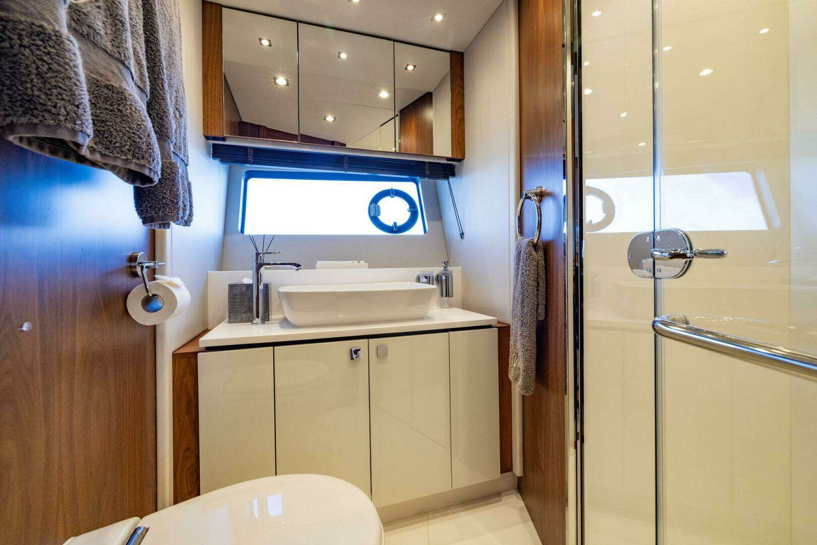 2020 Sunseeker Predator - Image 35