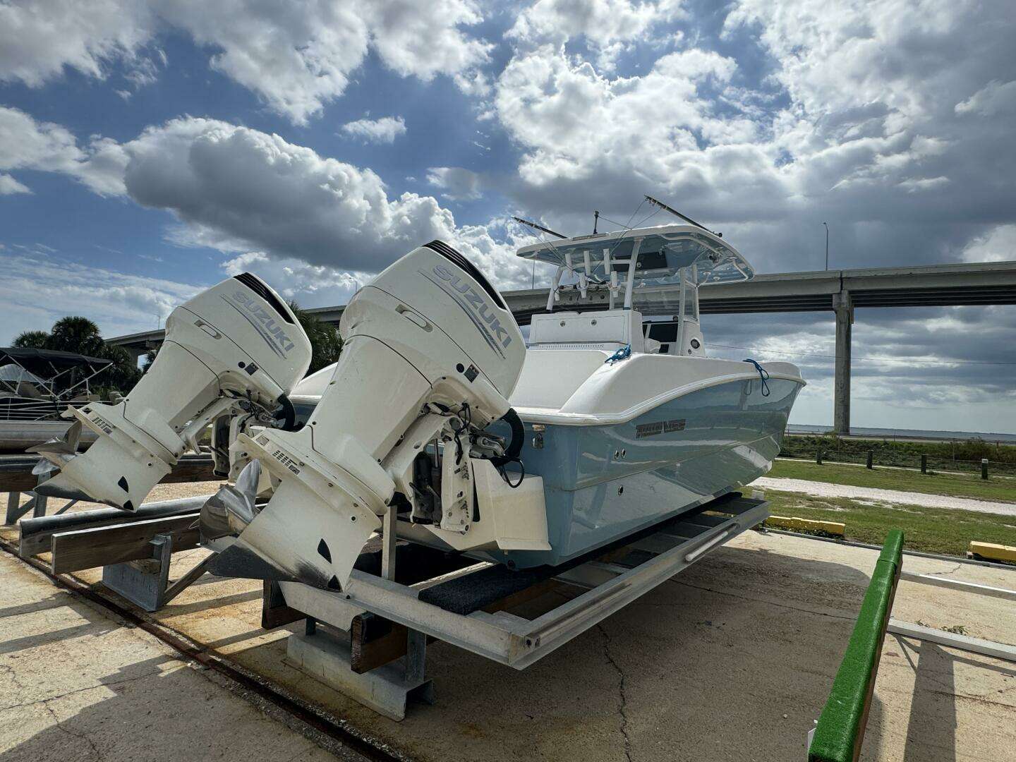 2021 Twin Vee — - Image 21