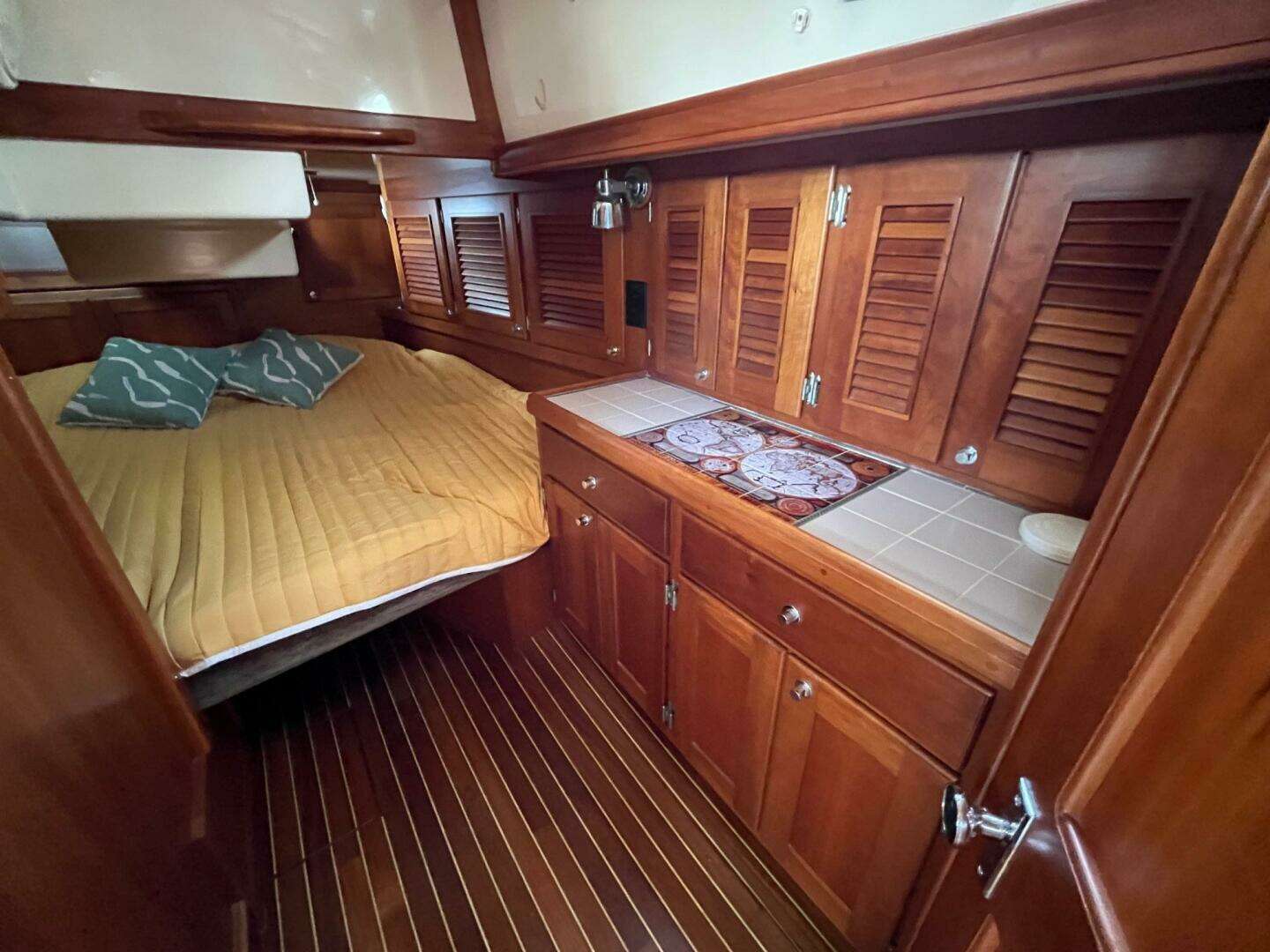 1996 Gozzard Aft Cockpit - Image 20