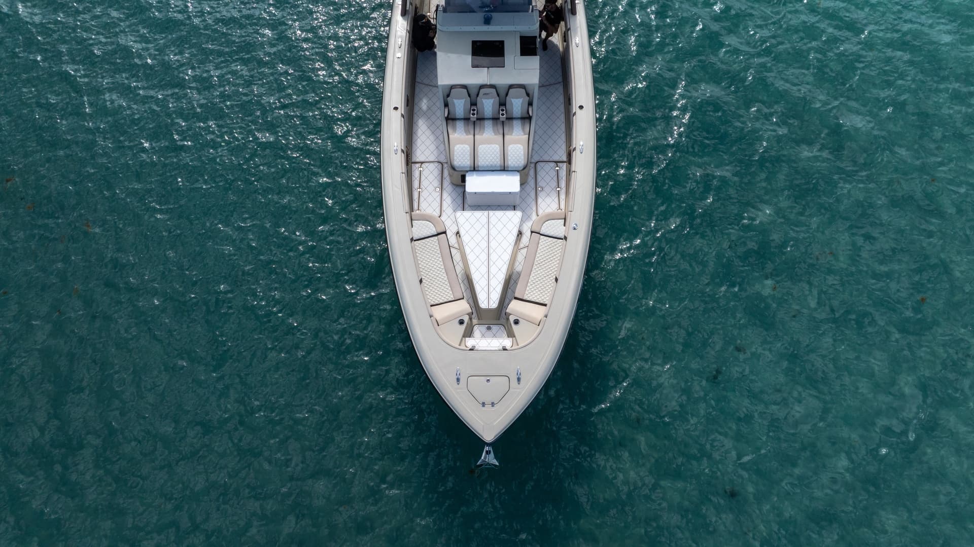 2019 Midnight Express — - Image 6