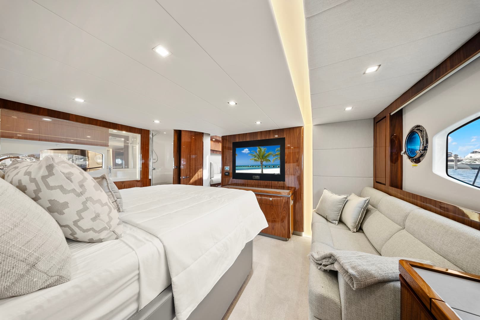 2024 Riviera 6000 SPORT YACHT - Image 95