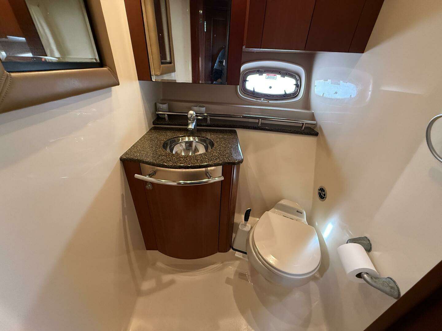 2006 Sea Ray 48 Sundancer - Image 74