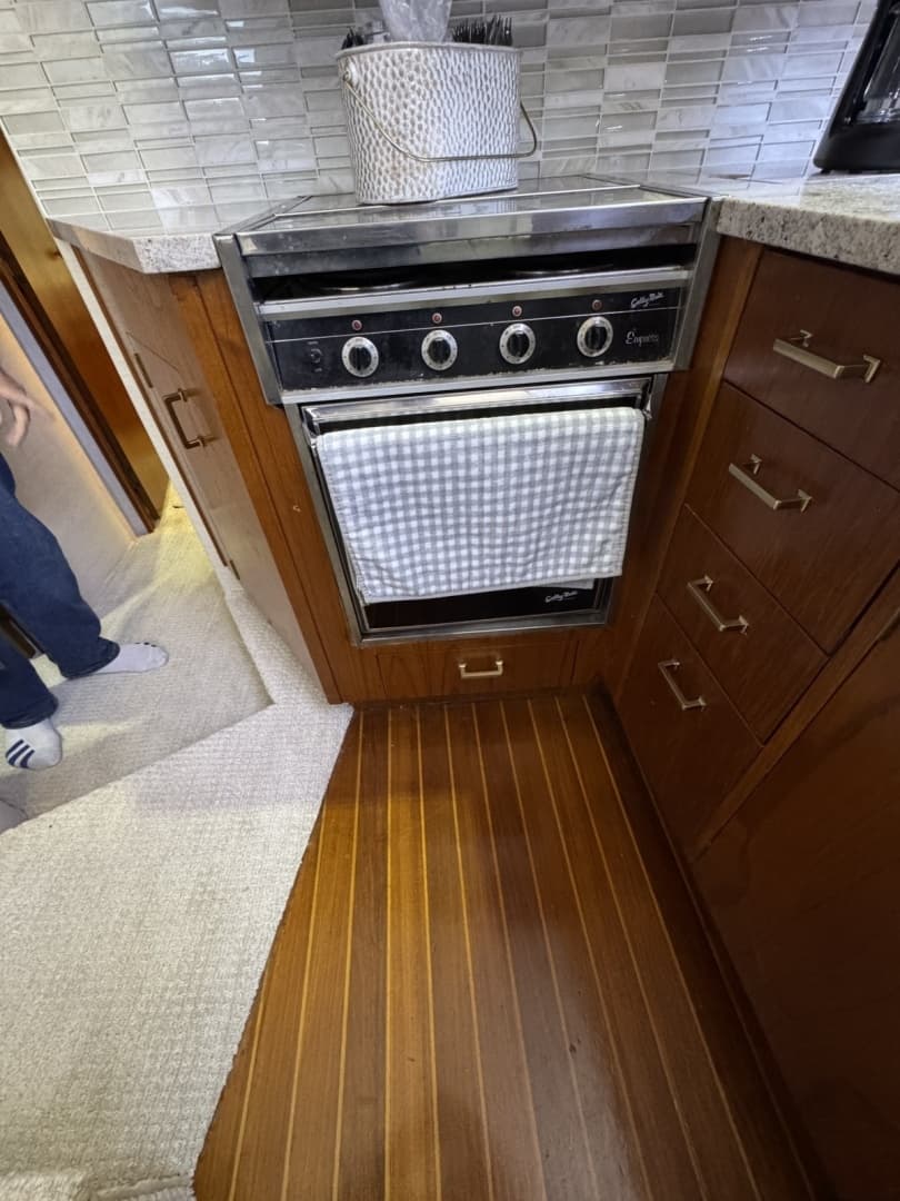 1988 Ocean Yachts 44 SS - Image 36
