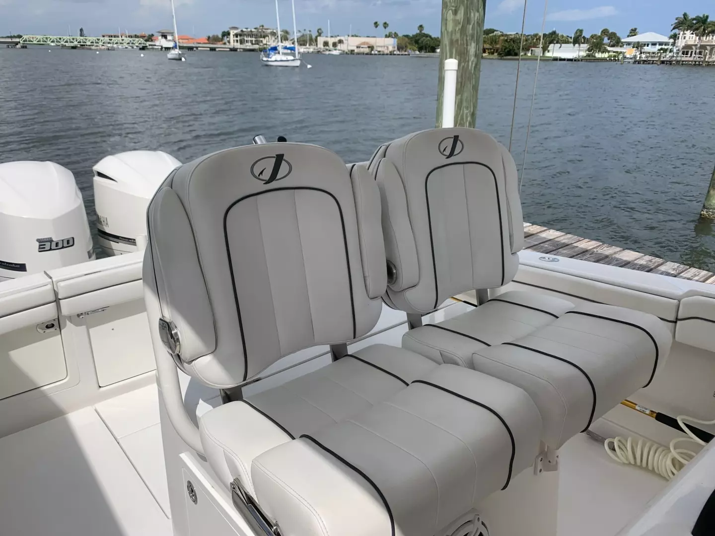 2018 Jupiter 30 HFS - Image 22