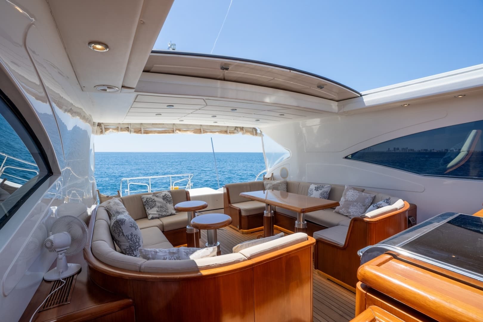 2004 Mangusta 72 - Image 19