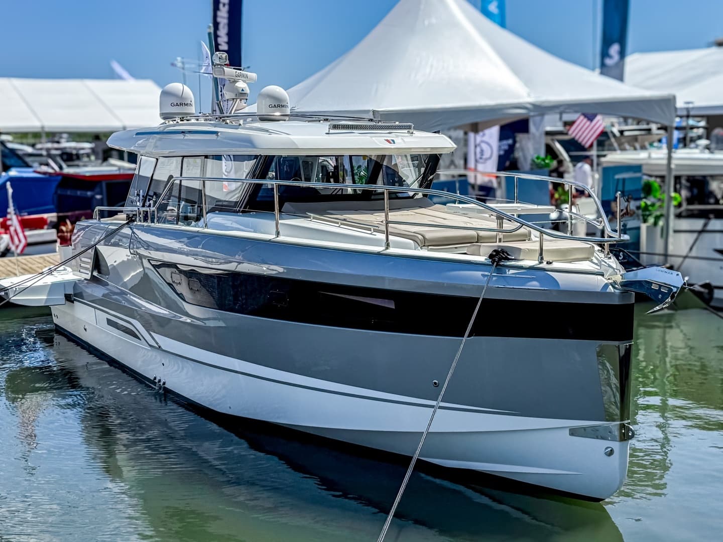 2026 Wellcraft 44 Explorer - Image 8