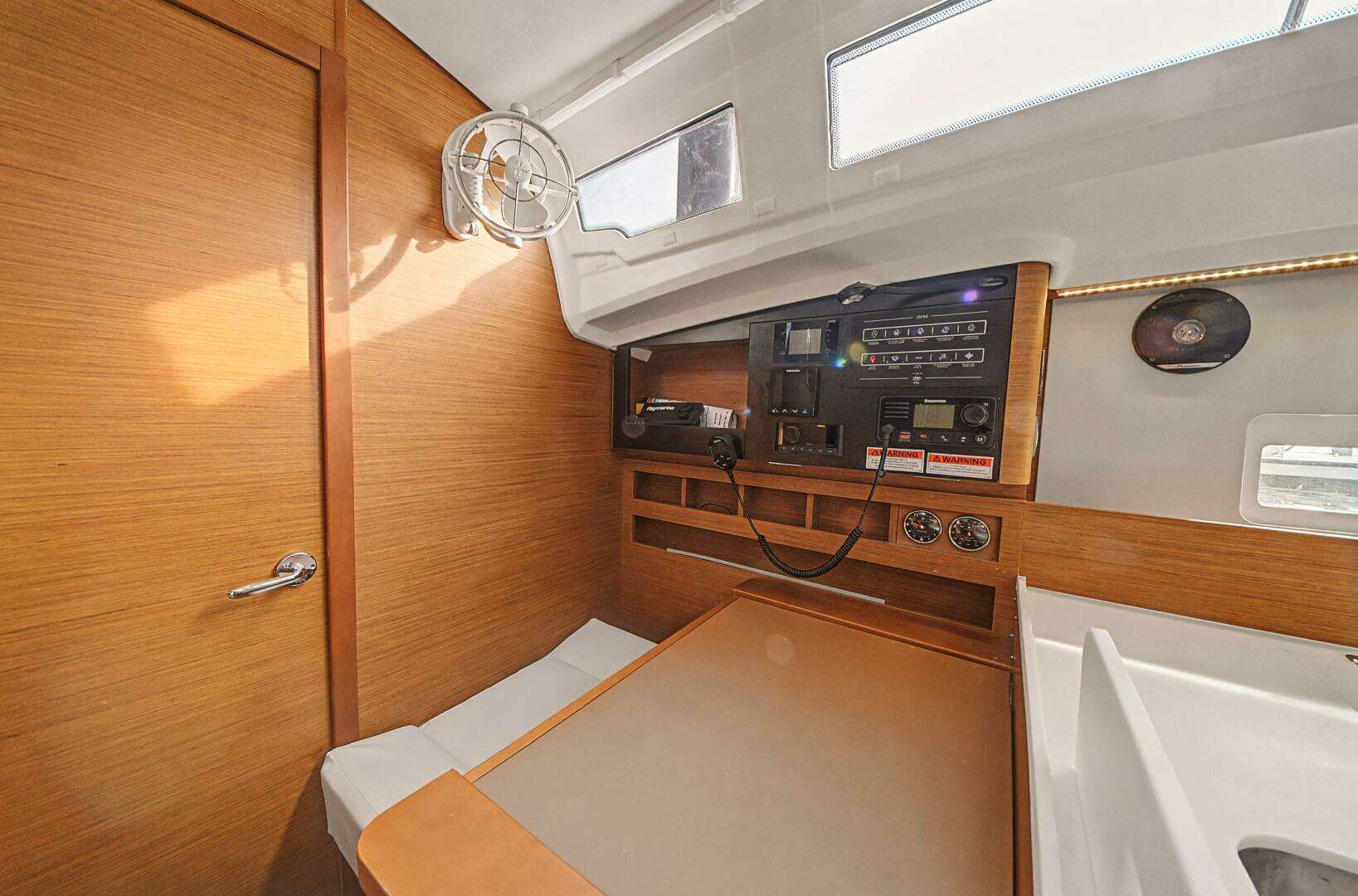 2023 Jeanneau Sun Odyssey 410 - Image 30