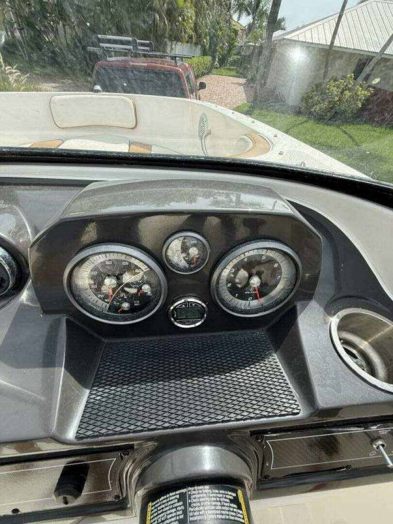 2019 Bayliner VR4 - Image 7