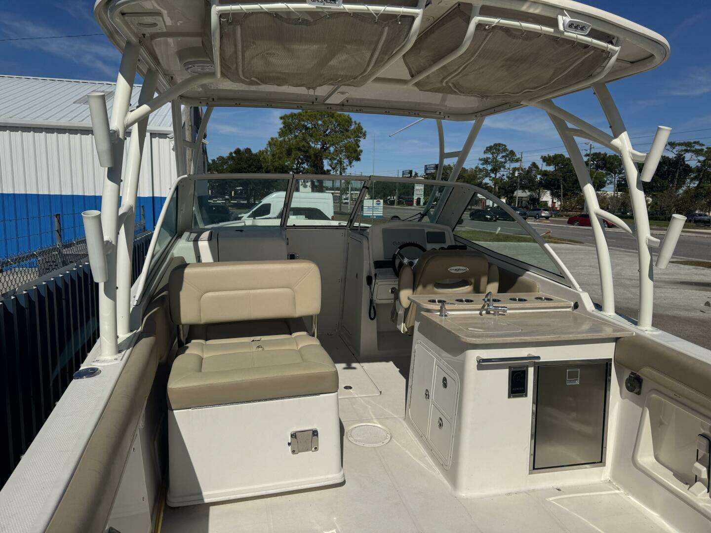 2018 Sailfish 275 Dual Console - Image 46