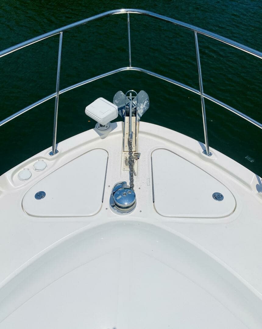 2006 Sea Ray 58 Sedan Bridge - Image 12