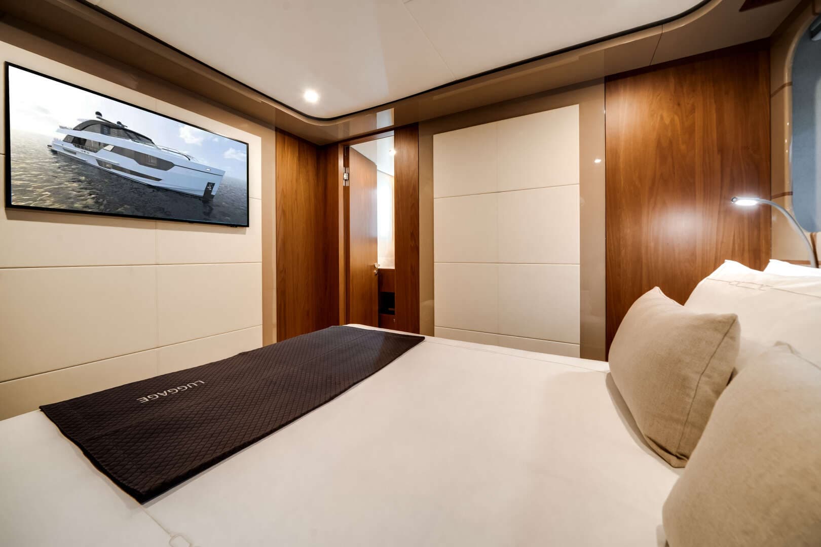 2026 Ocean Alexander 30R - Image 61