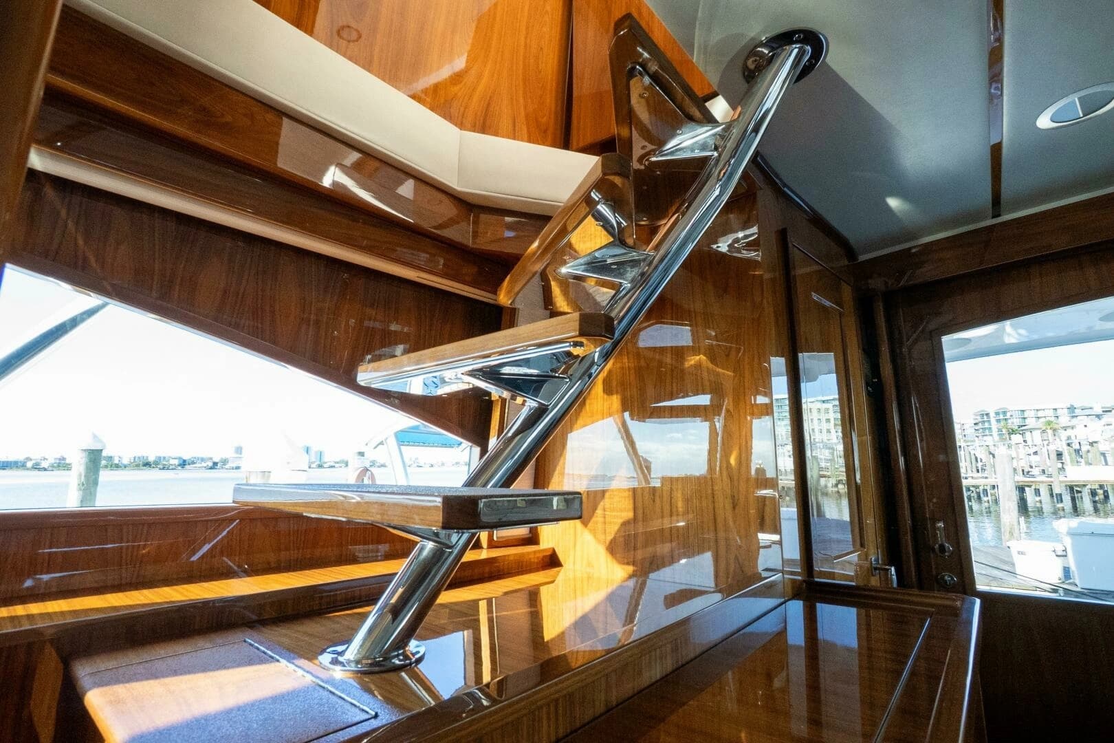 2021 Viking 72 Enclosed Bridge - Image 6