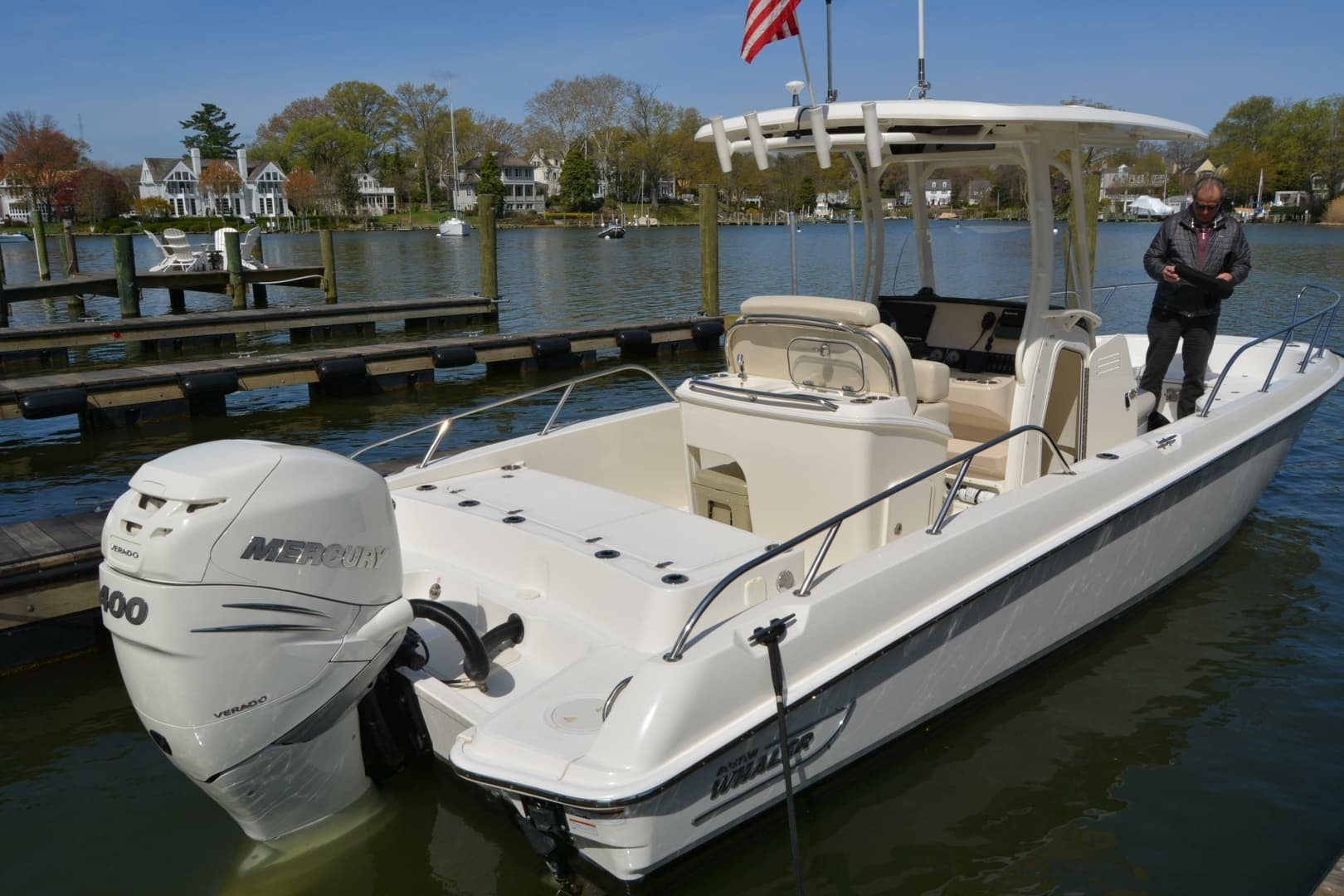 2021 Boston Whaler 270 Dauntless - Image 7