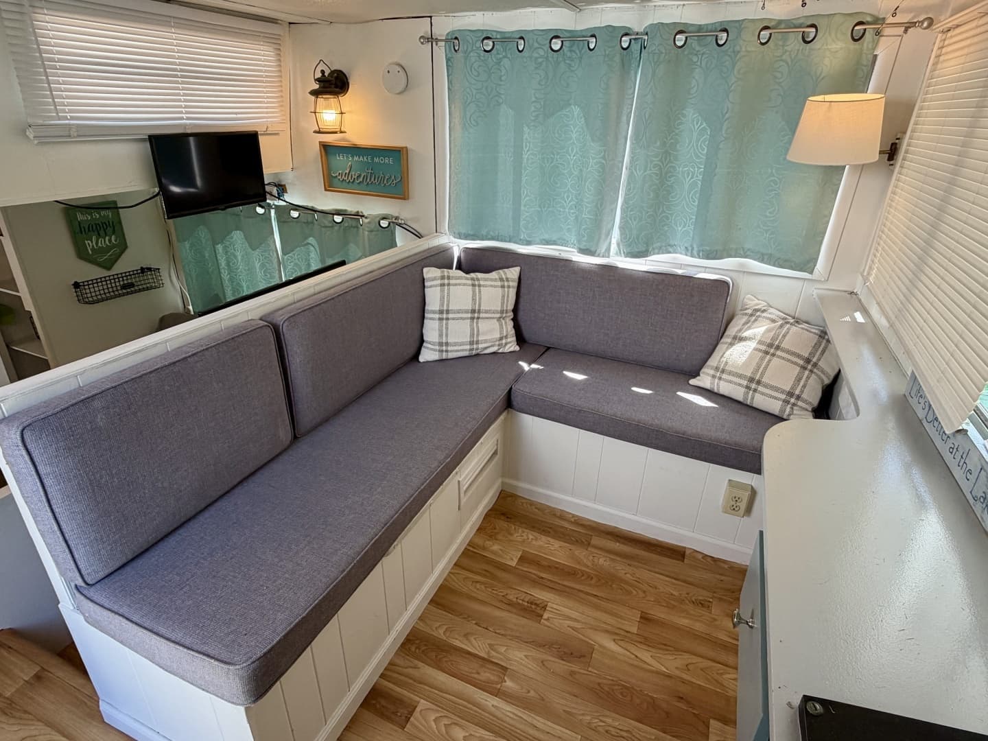 1969 Custom 9 x 27 Floating Cabin - 1969 Drift-R-Cruz - 238sqft - Image 63