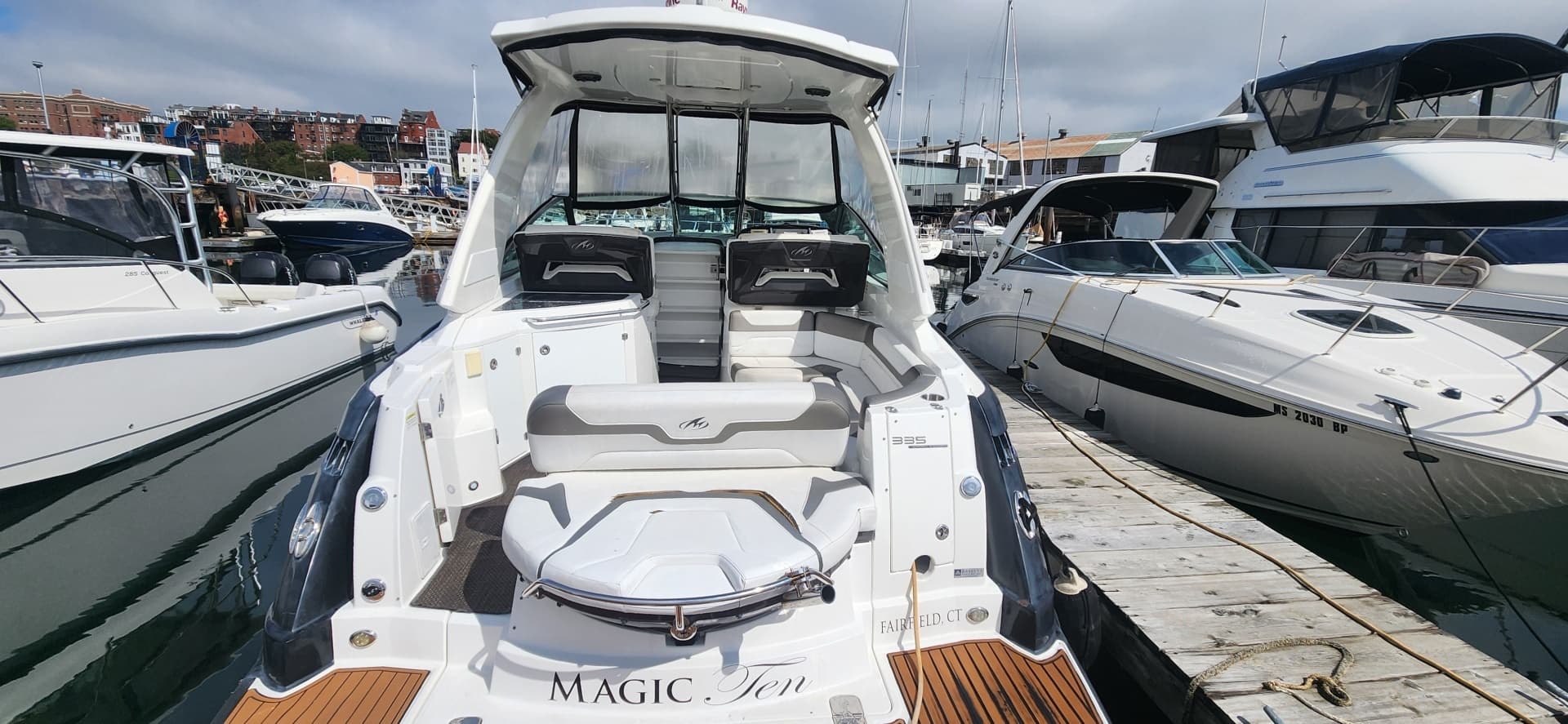 2015 Monterey 335 Sport Yacht - Image 4