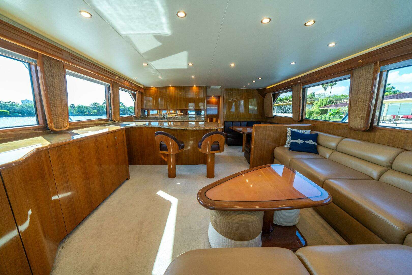 2006 Viking 68 Convertible - Image 18