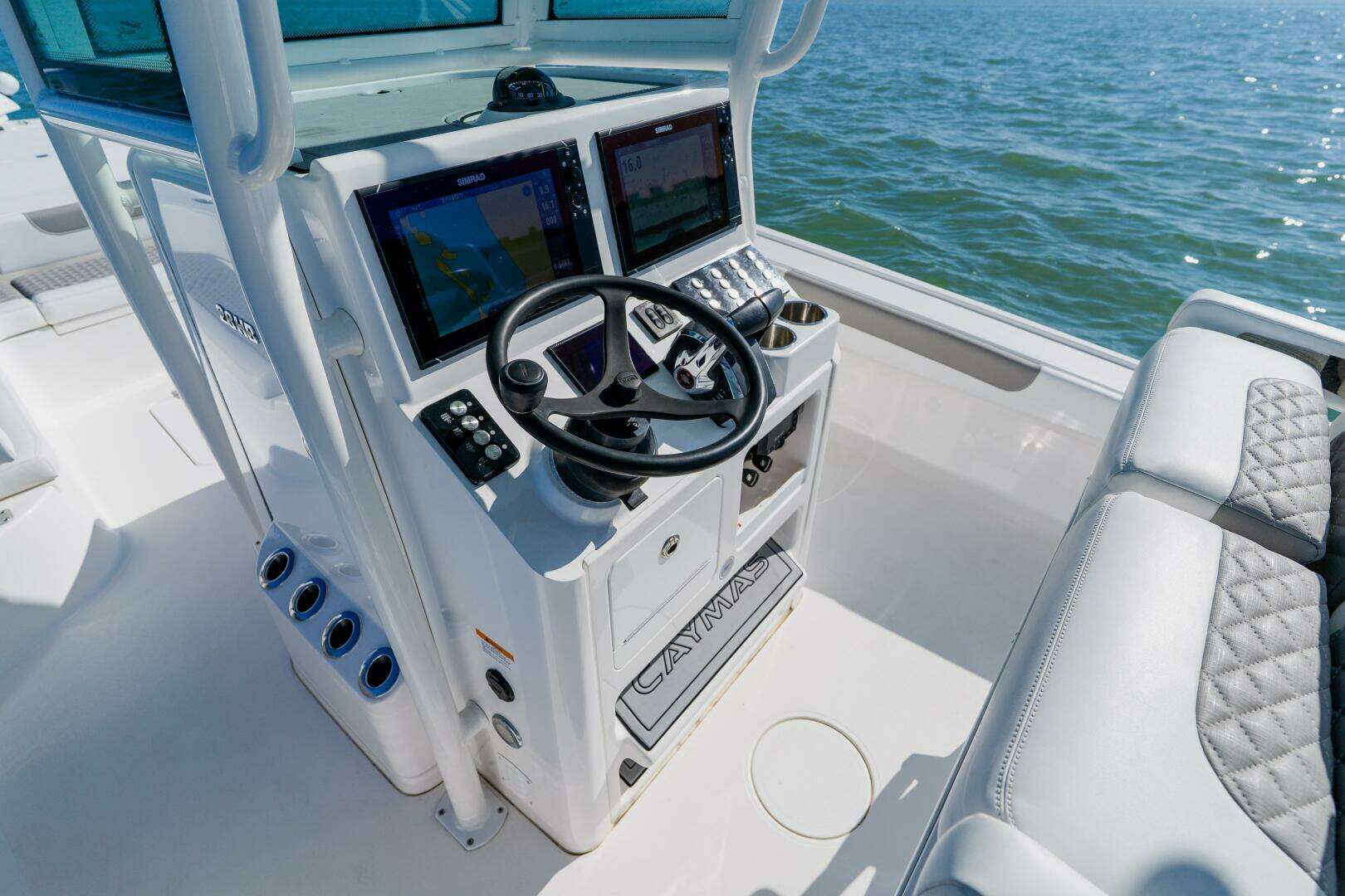 2022 Caymas 28 HB - Image 23