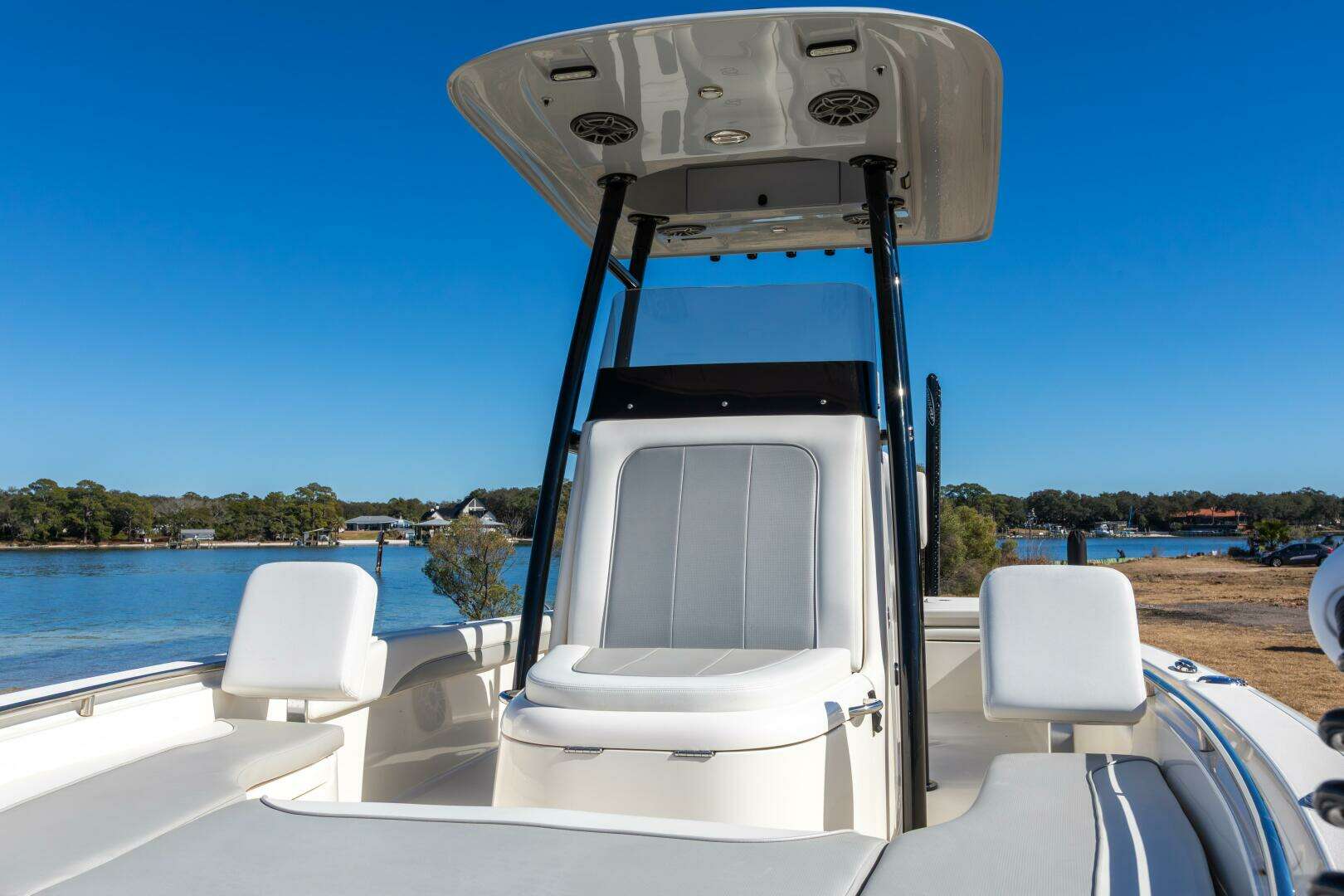 2023 ShearWater 260 SS Carolina - Image 23