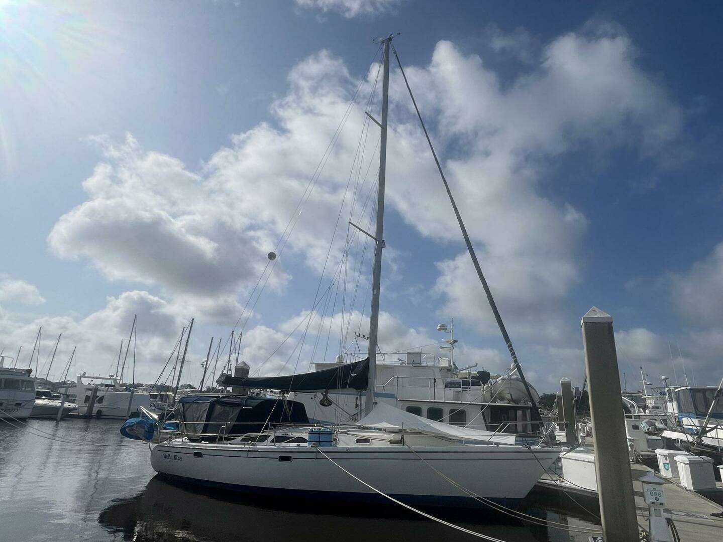 1999 Catalina 42 MK II - Image 2